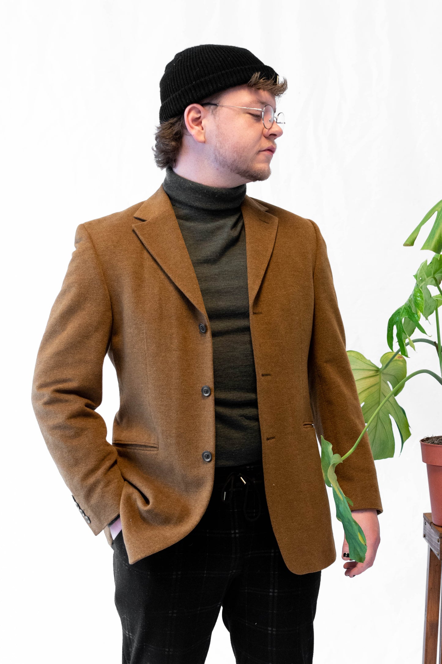 NEW IN! Brown blazer