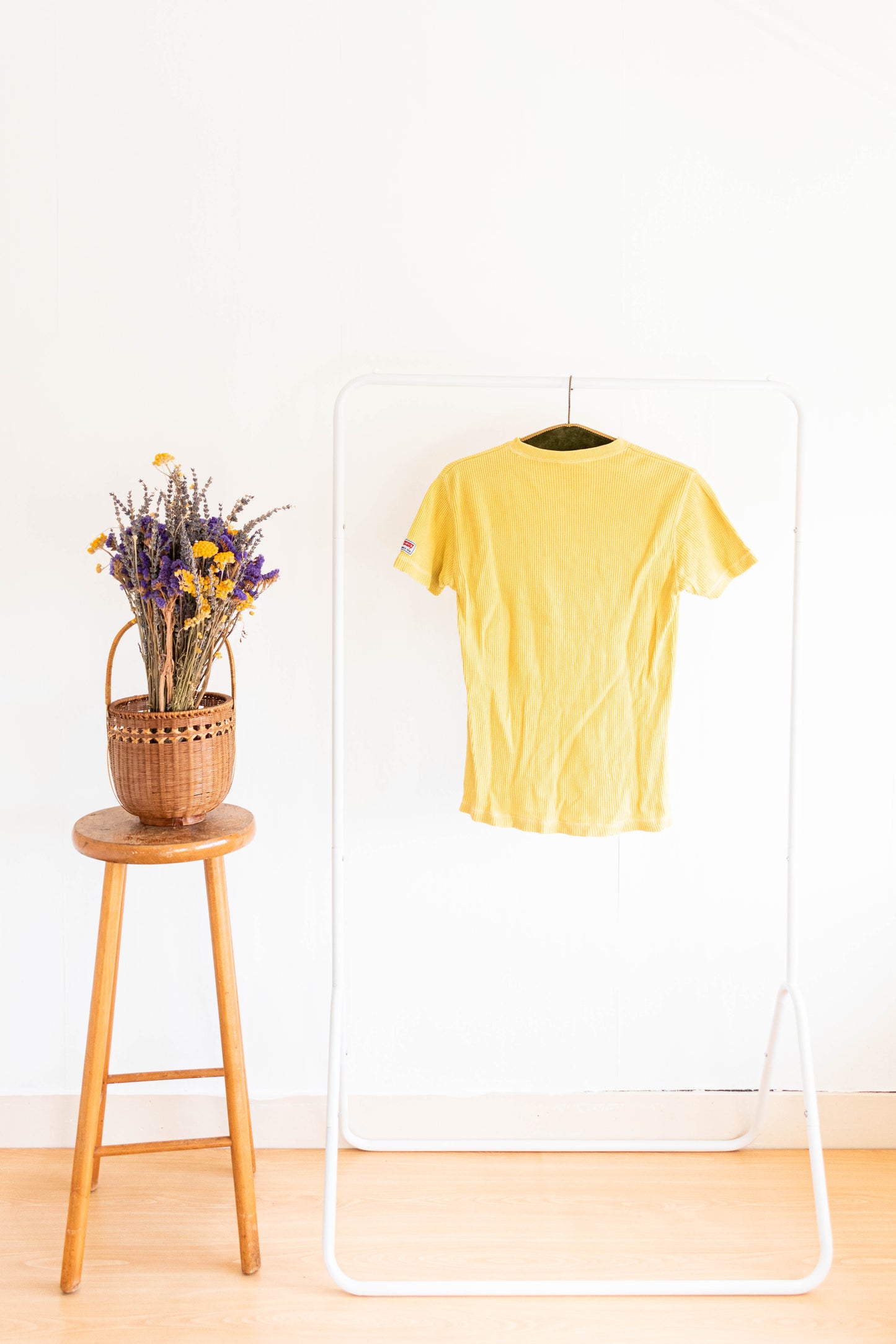 NEW IN! Levi's tee