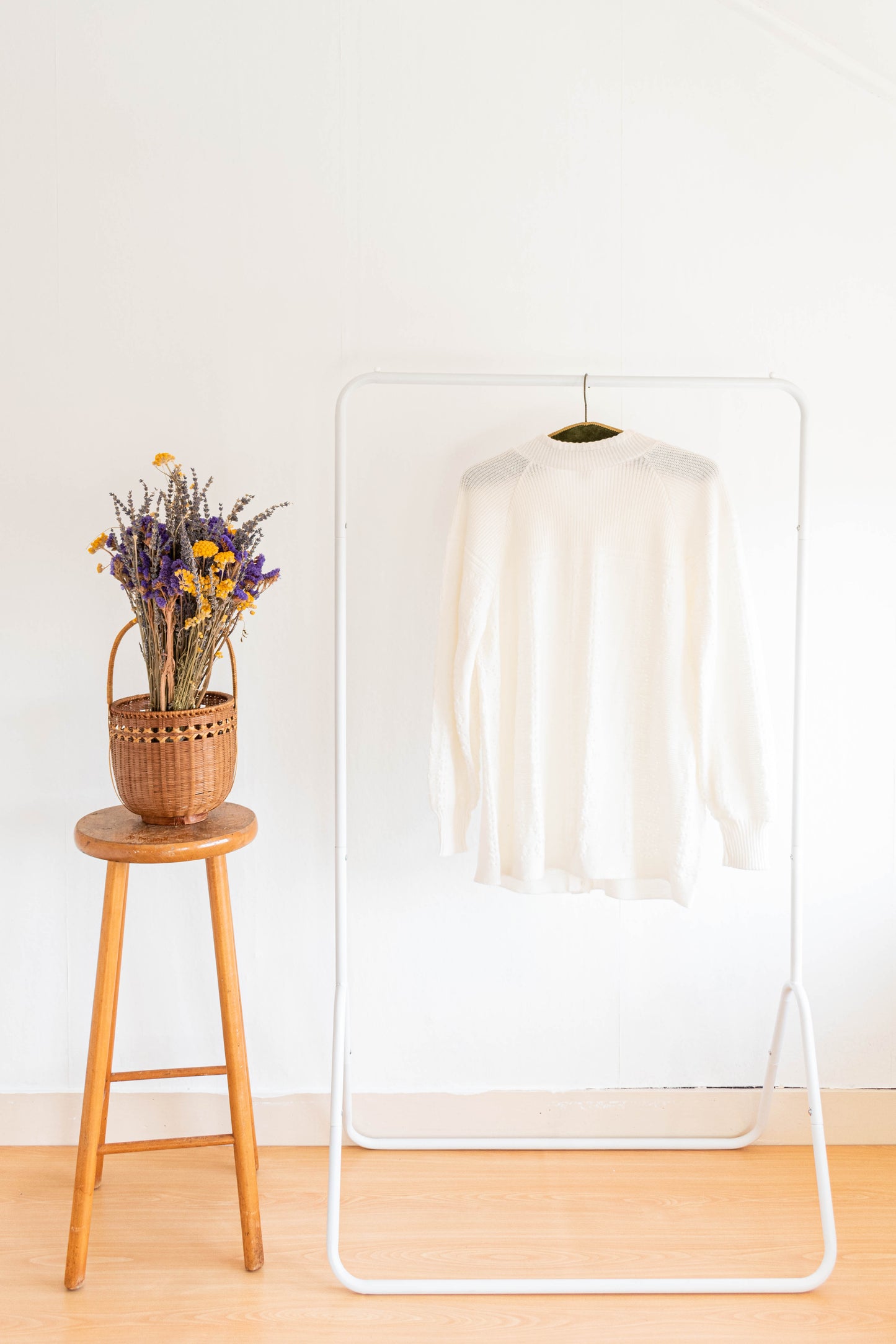 NEW IN! White vest