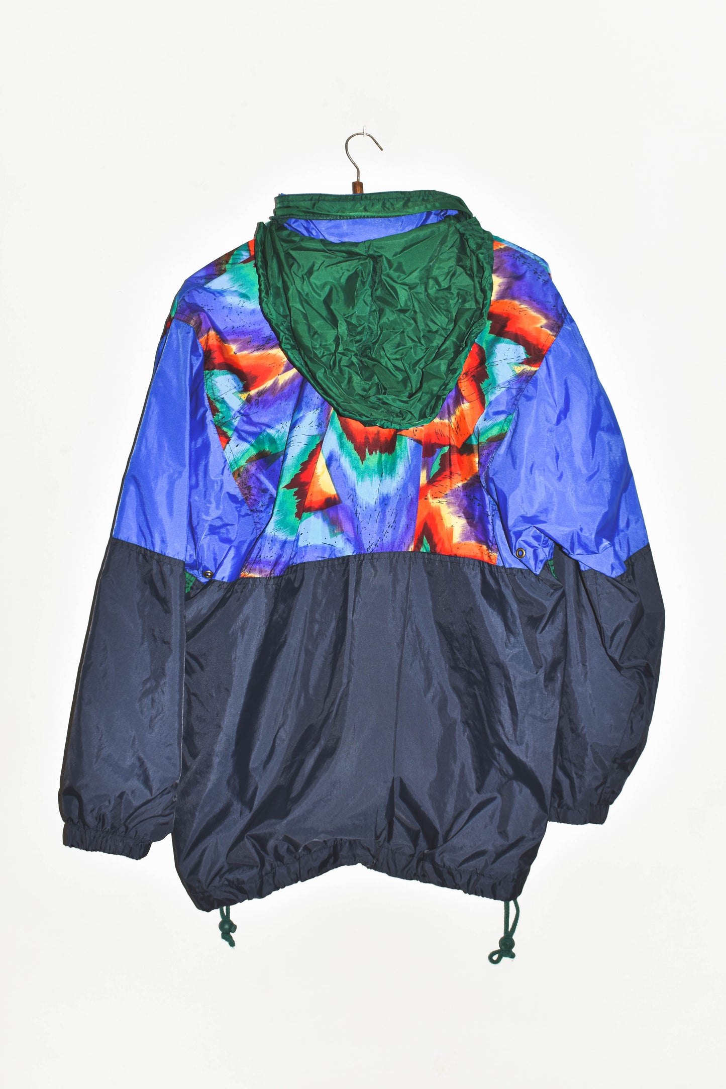 NEW IN! Windbreaker