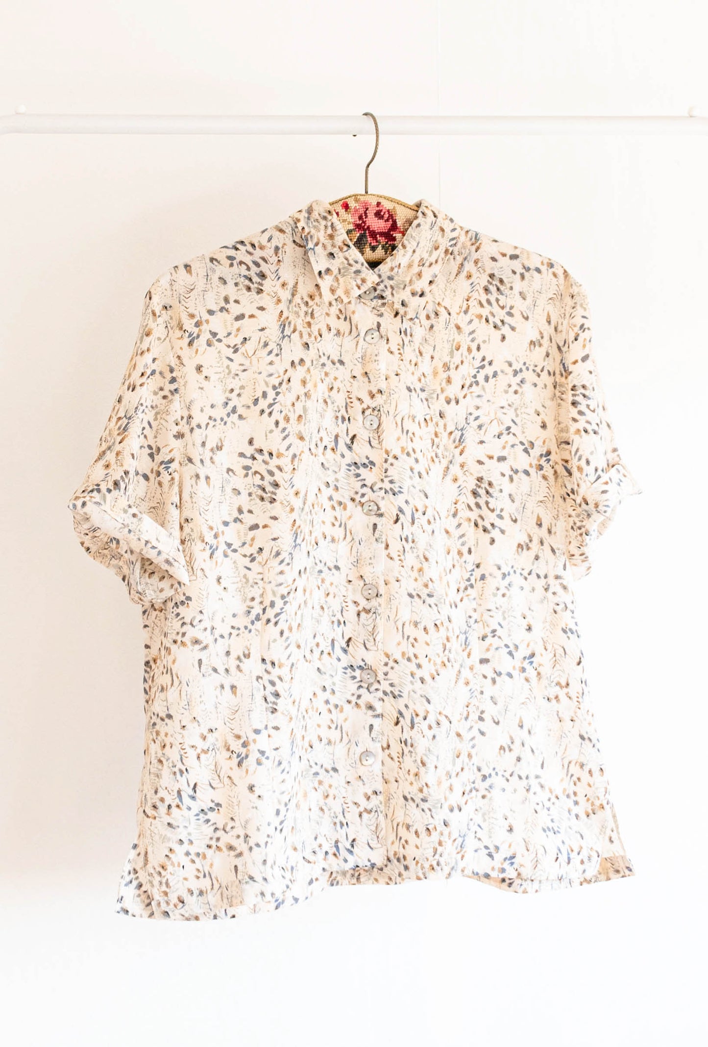 NEW IN! Vintage blouse
