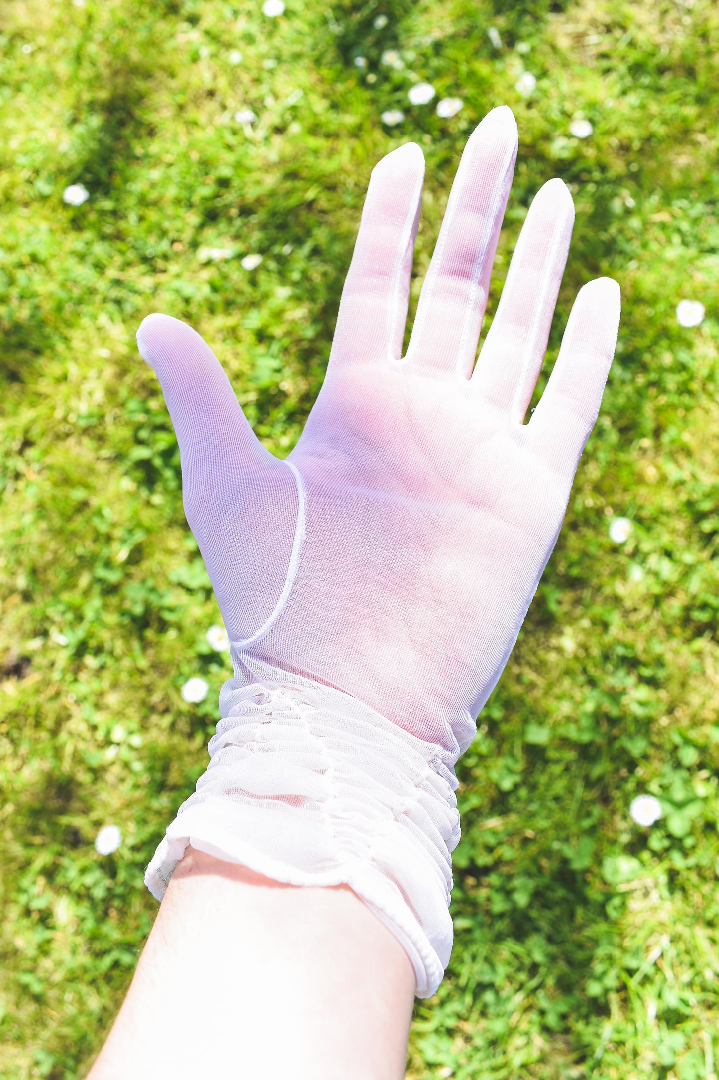 NEW IN! Gauze gloves