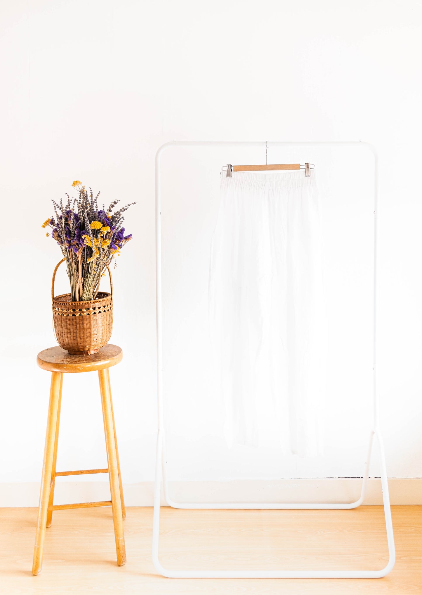 NEW IN! White pantalon