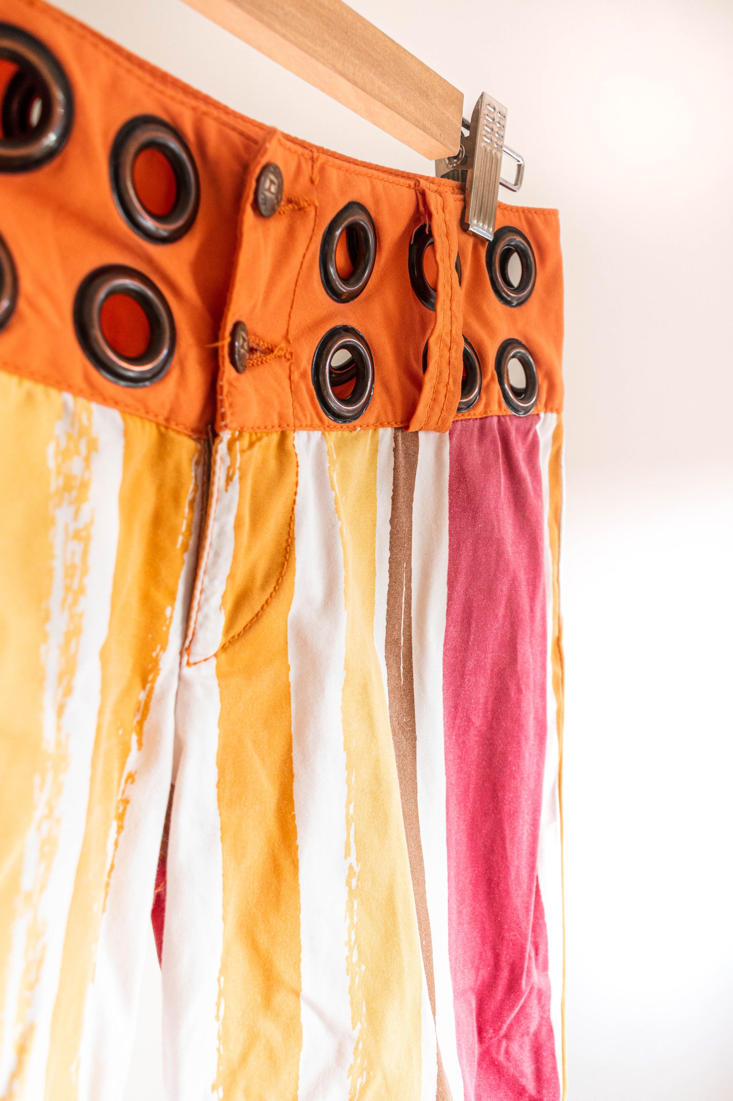 NEW IN! Nineties pants