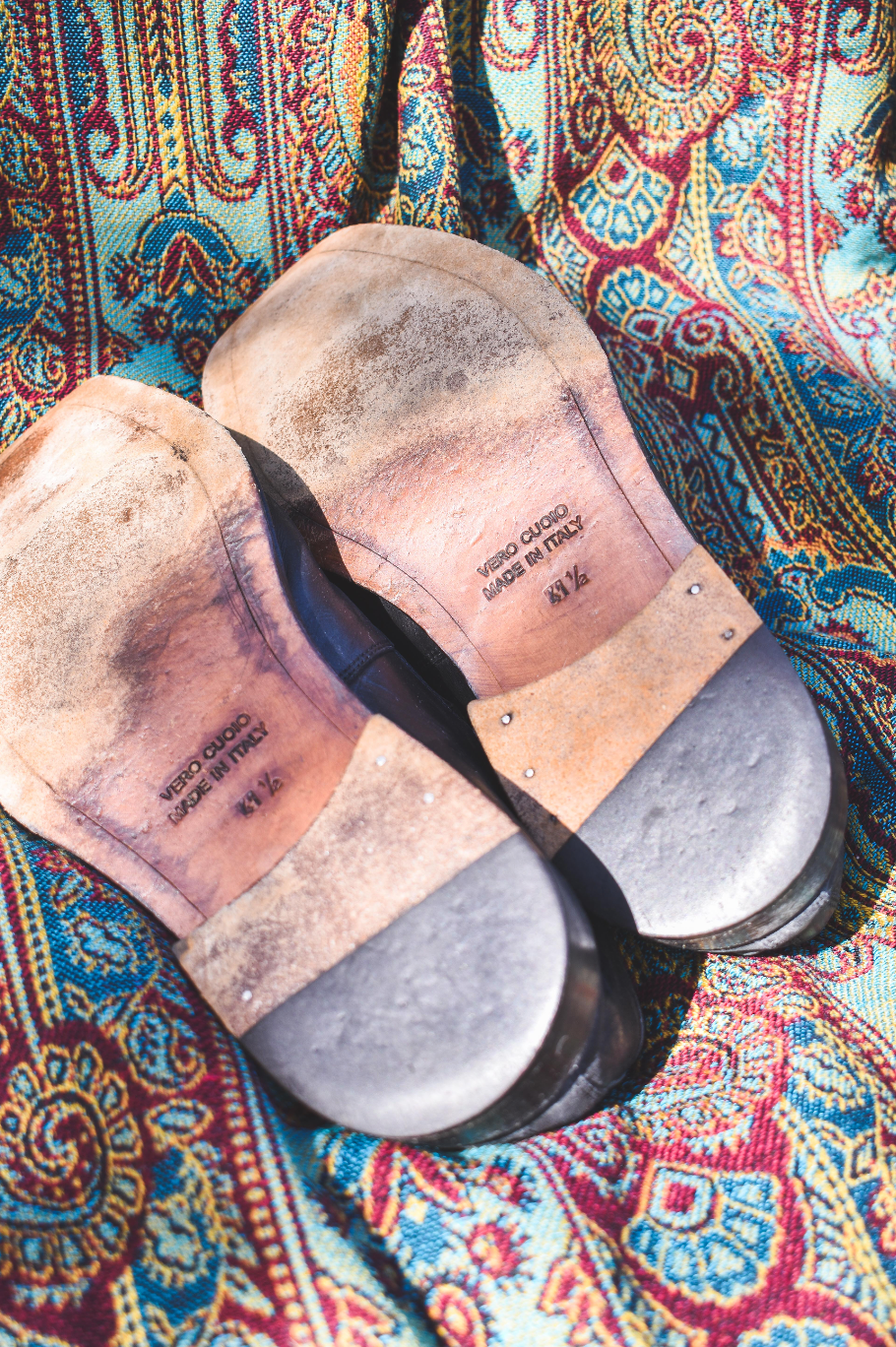 NEW IN! Leather slippers