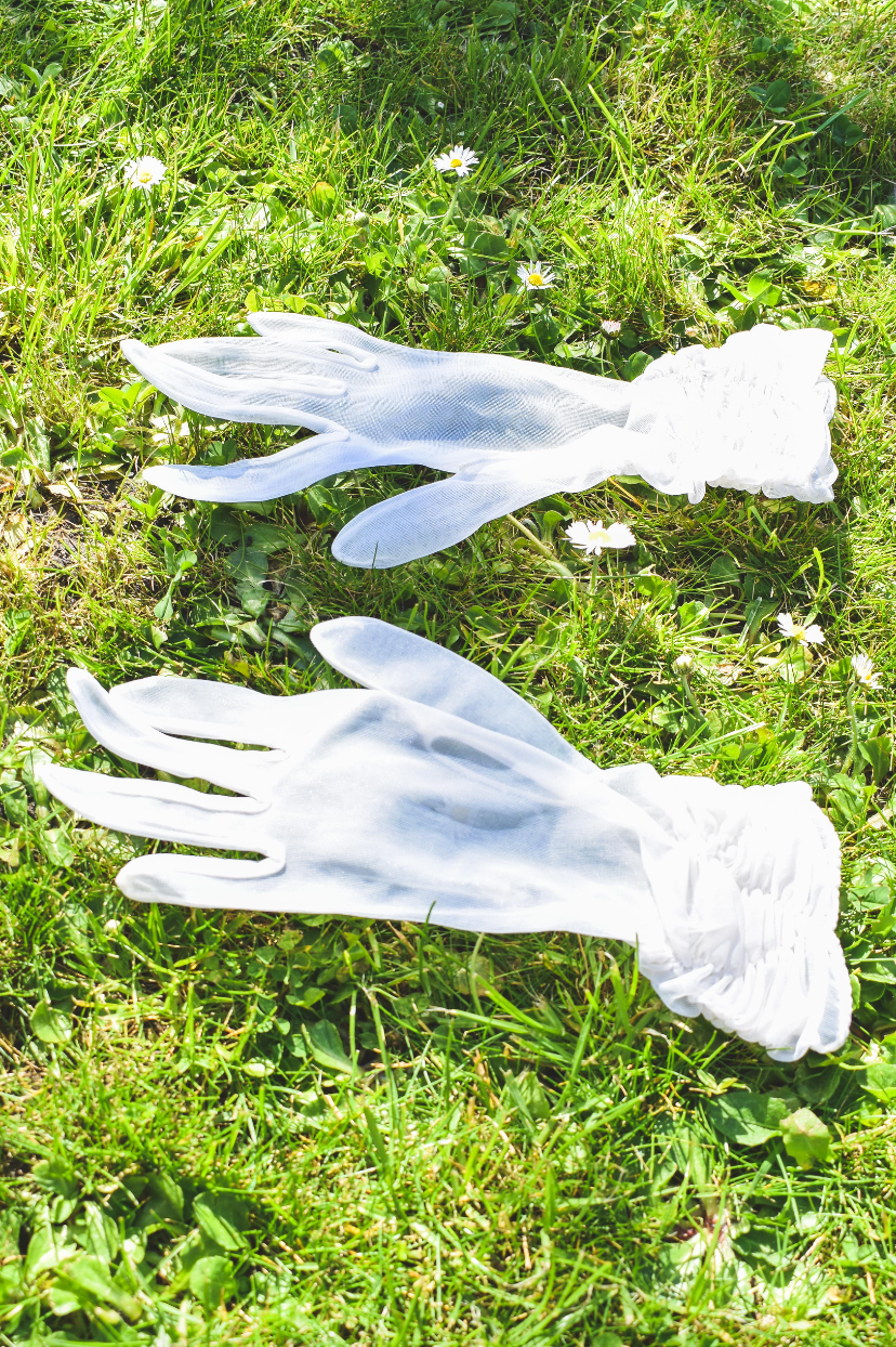 NEW IN! Gauze gloves