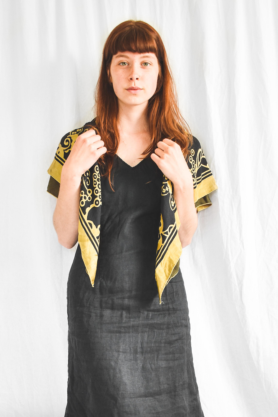 NEW IN! Gold scarf