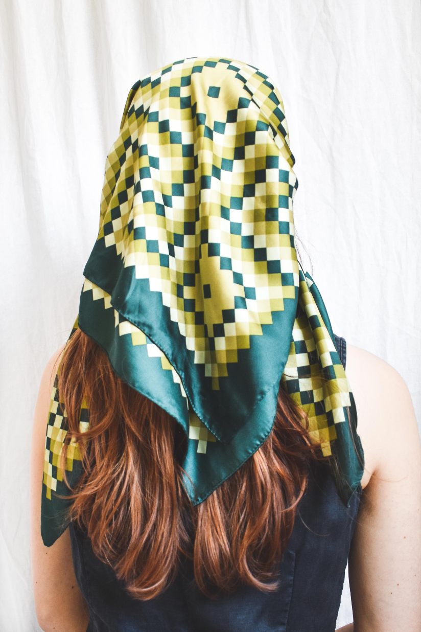 NEW IN! Green scarf