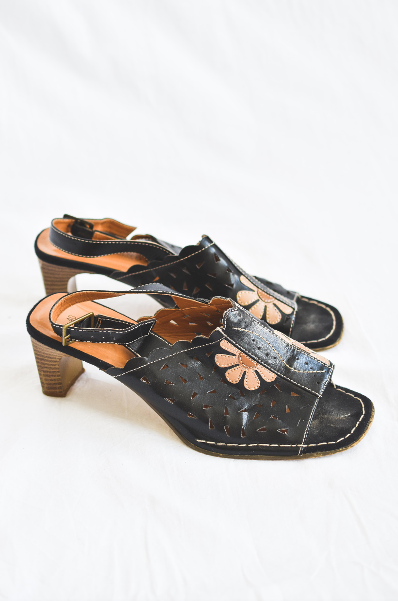 NEW IN! Sixties sandals