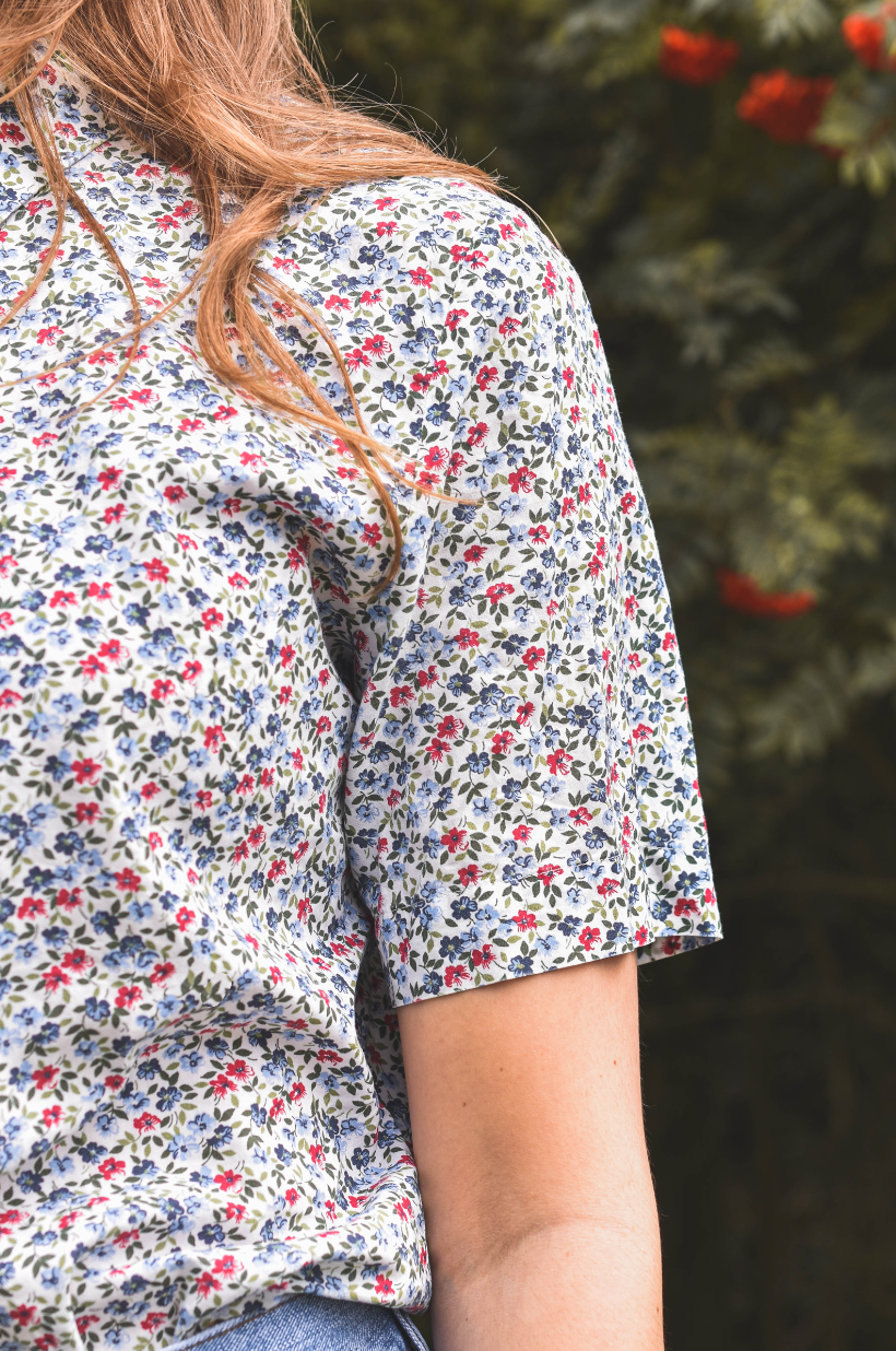 NEW IN! Flower blouse