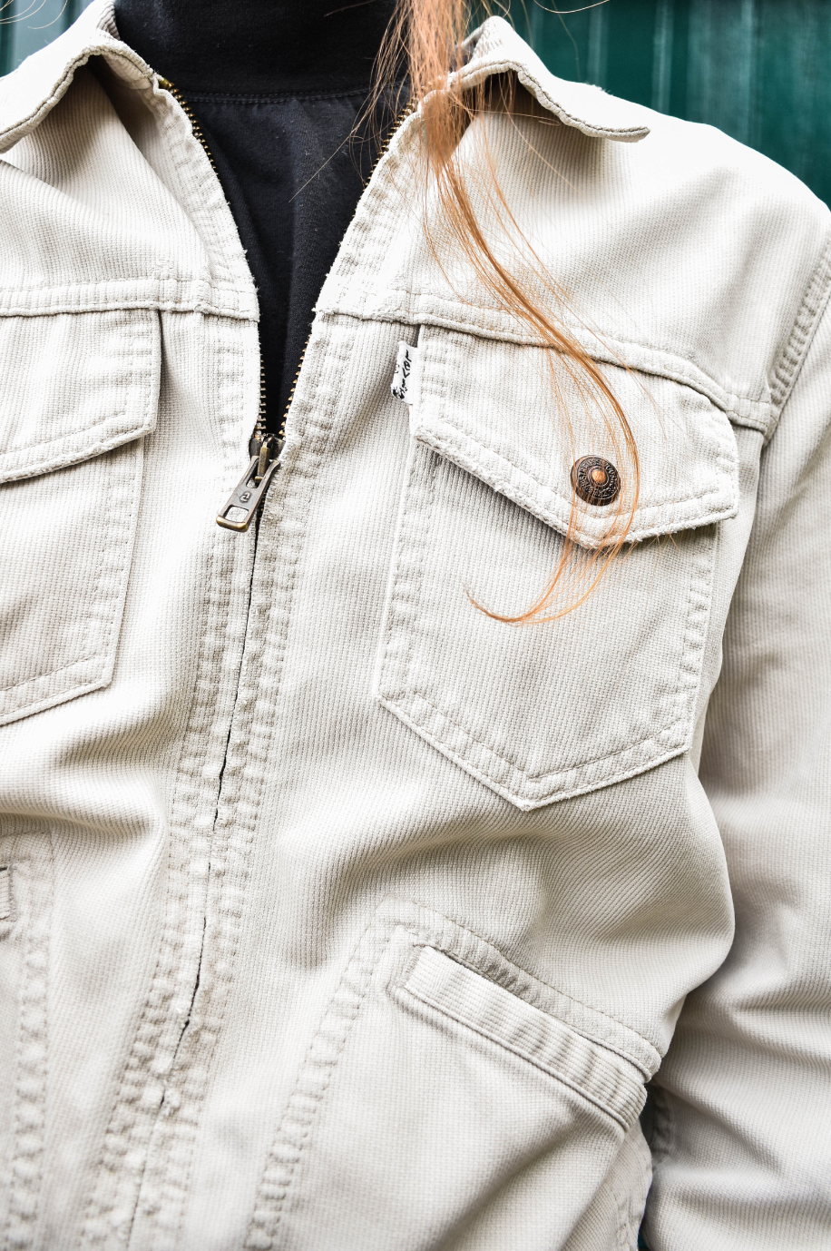 NEW IN! Beige levi's
