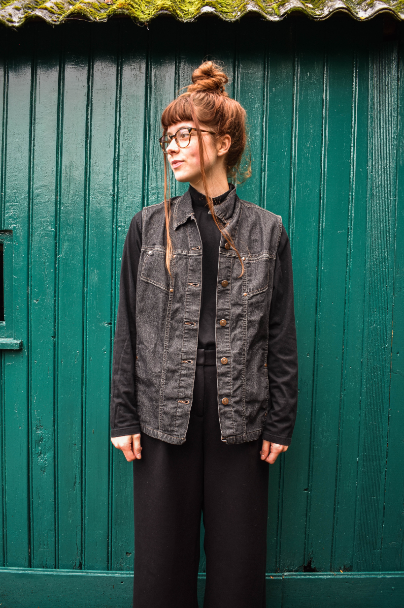 NEW IN! Sleeveless jacket