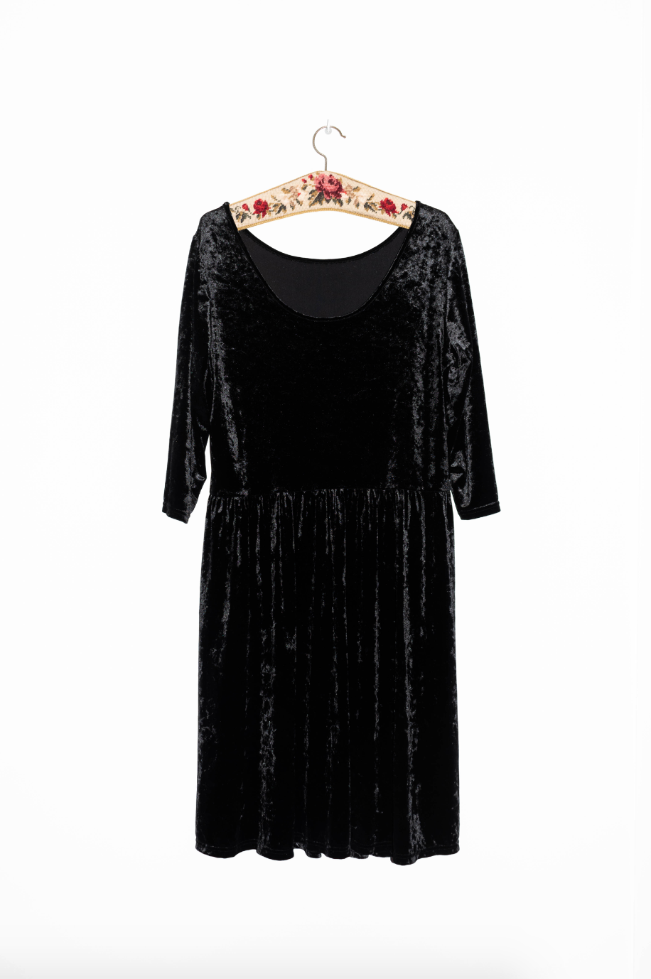 NEW IN! Velvet dress