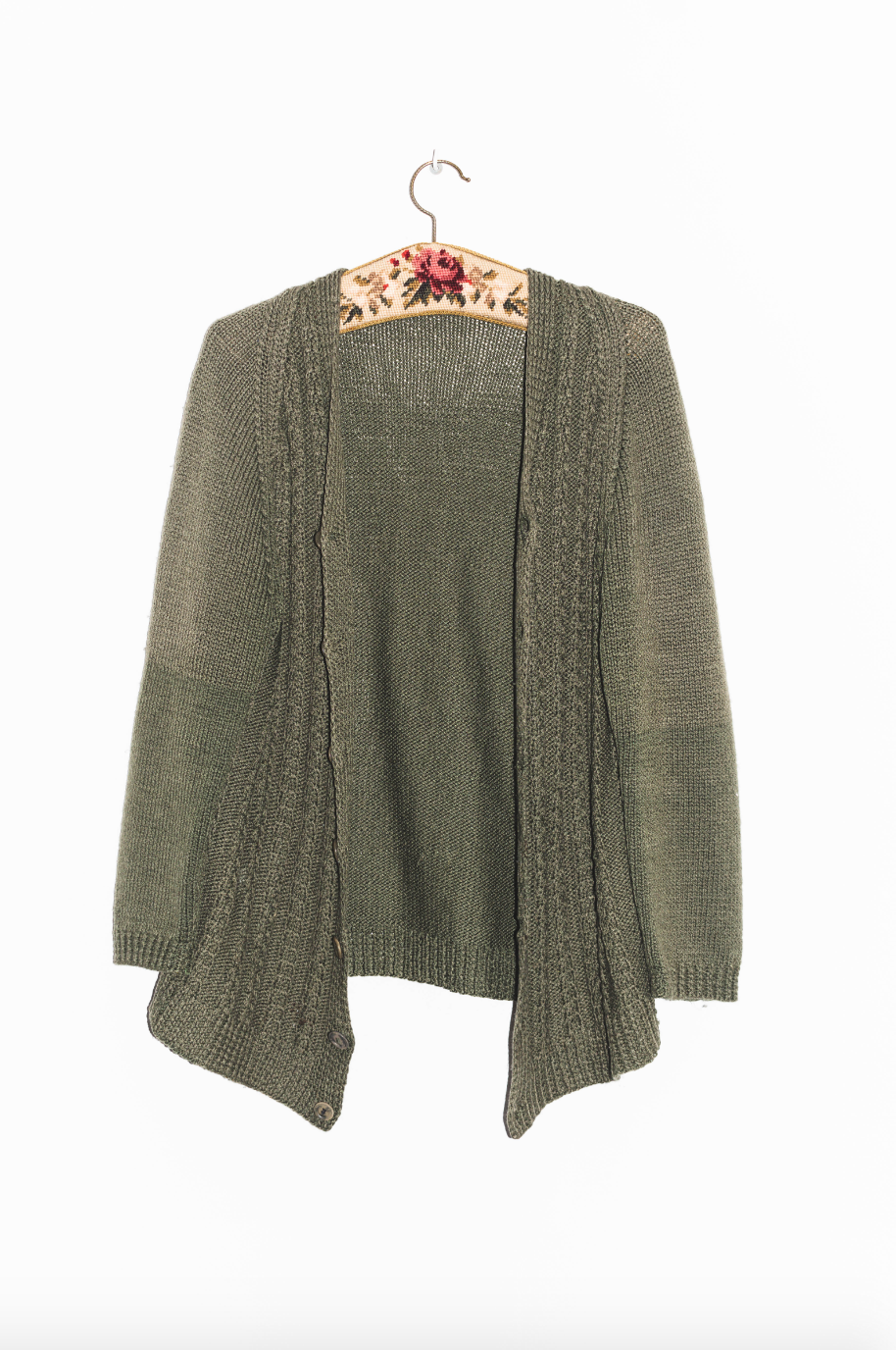 NEW IN! Green knitted vest