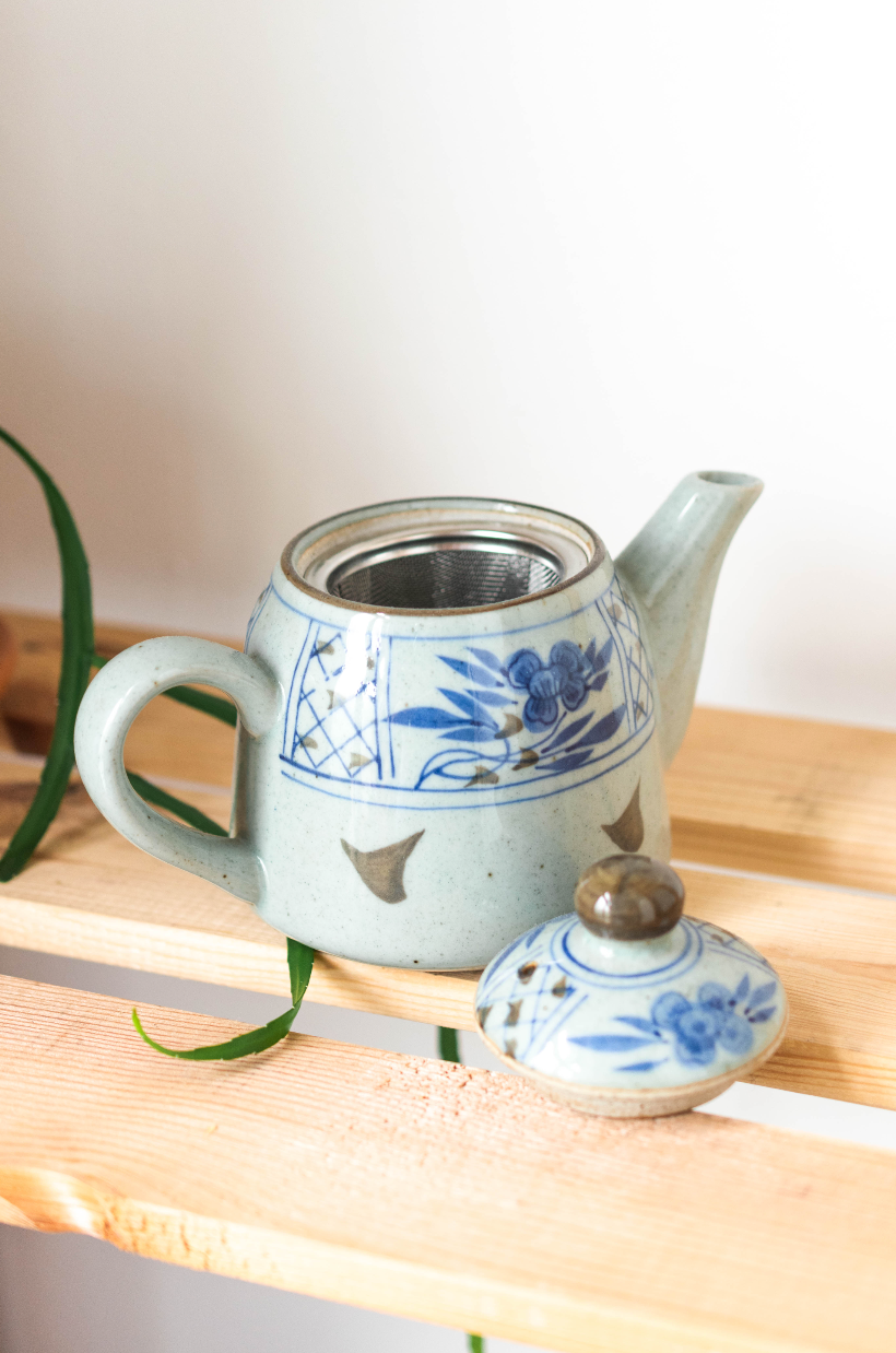NEW IN! Teapot