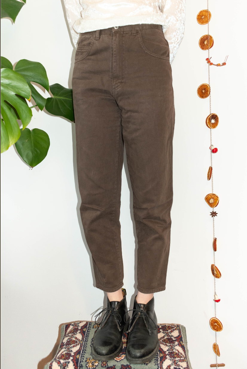 NEW IN! Brown momjeans