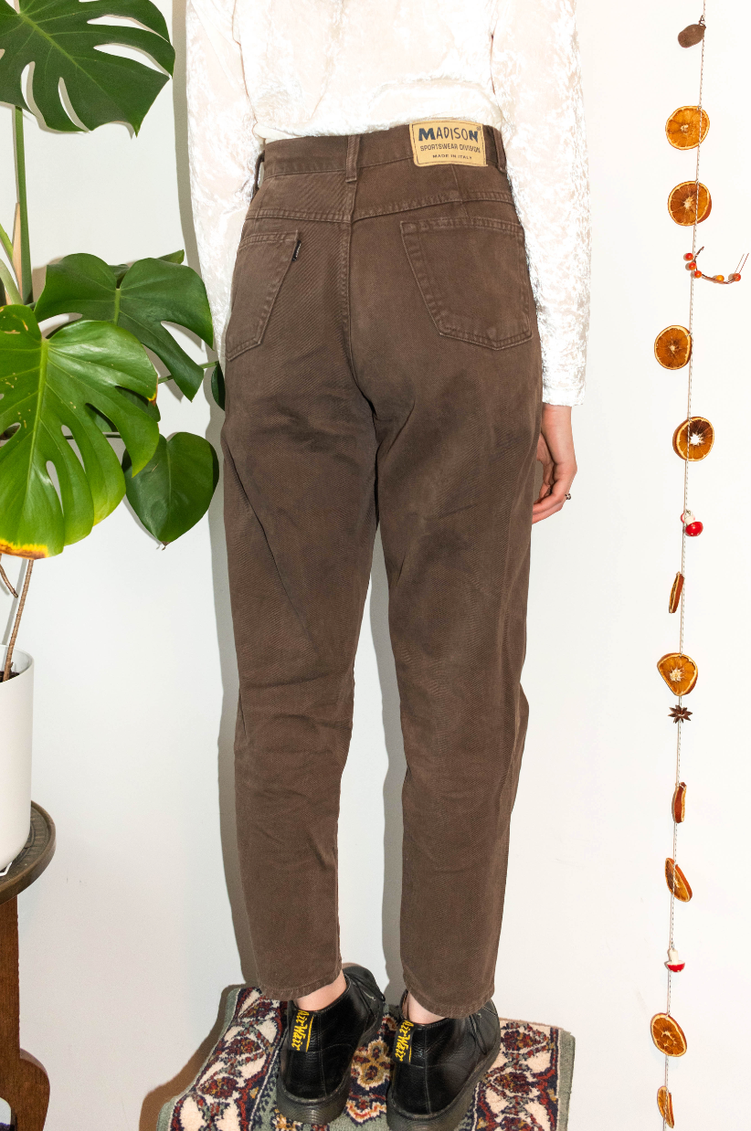 NEW IN! Brown momjeans