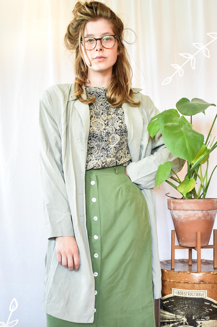 Grey vest / blouse