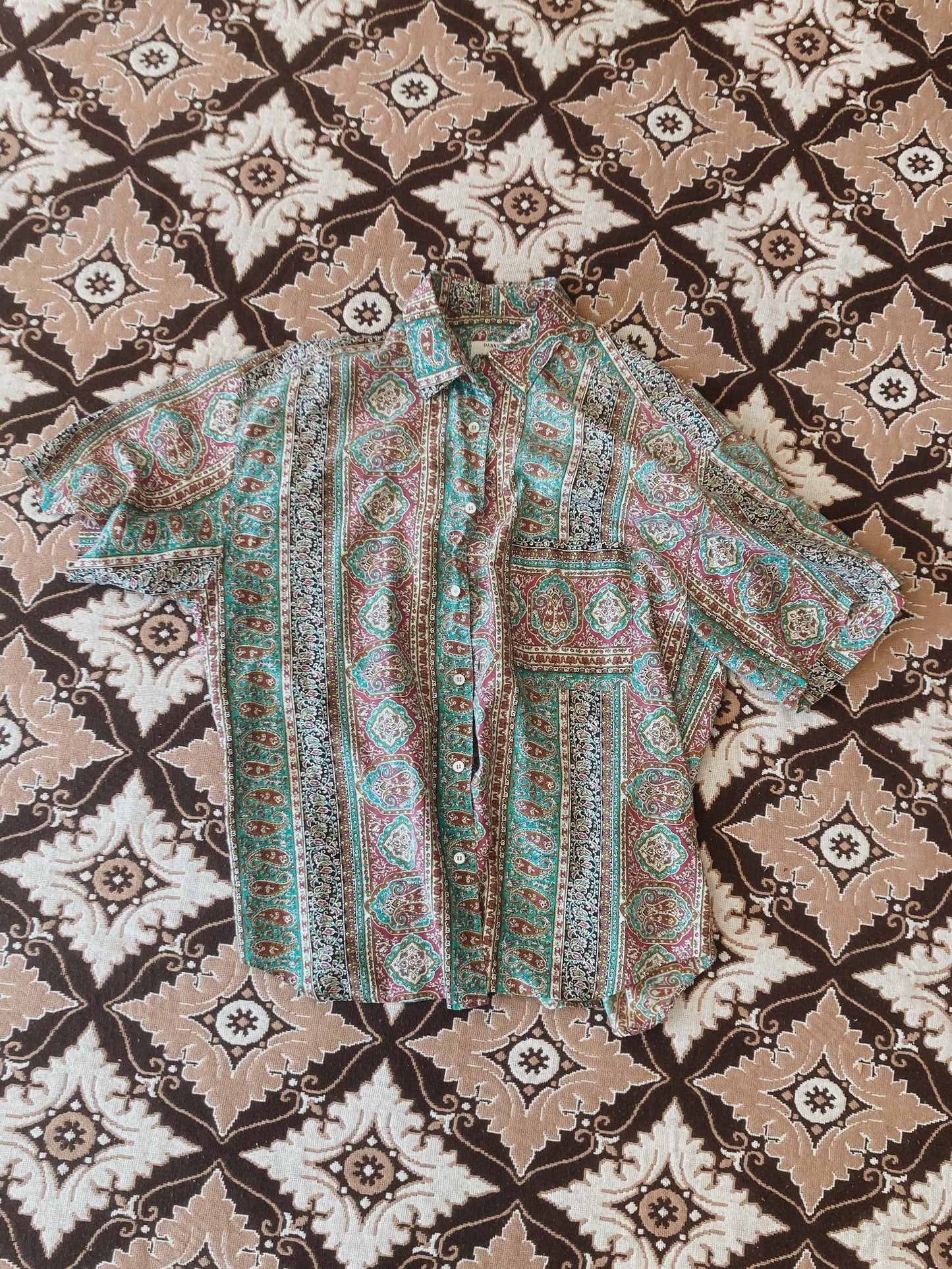 NEW IN! Vintage blouse