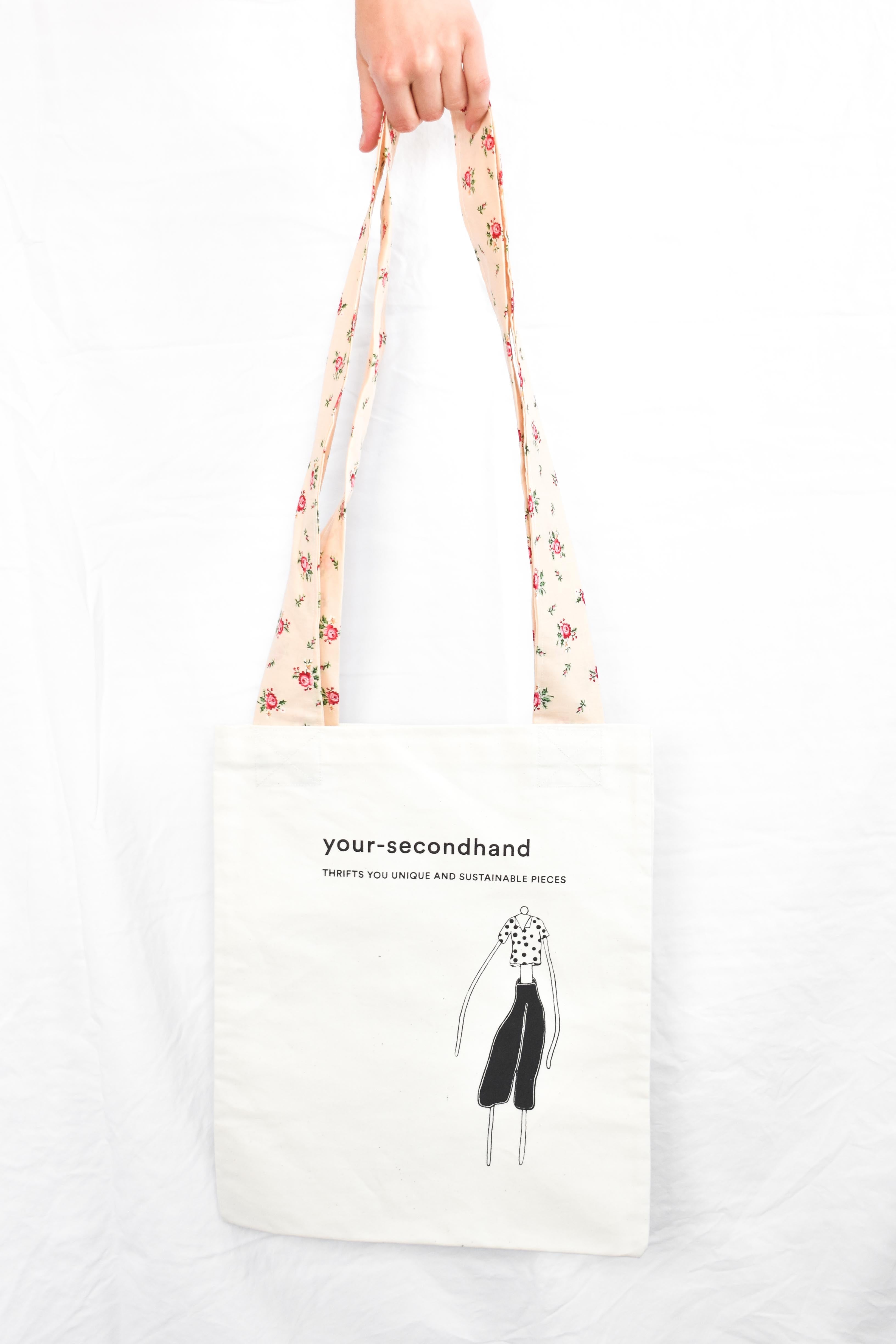 Second hand shop tote bags