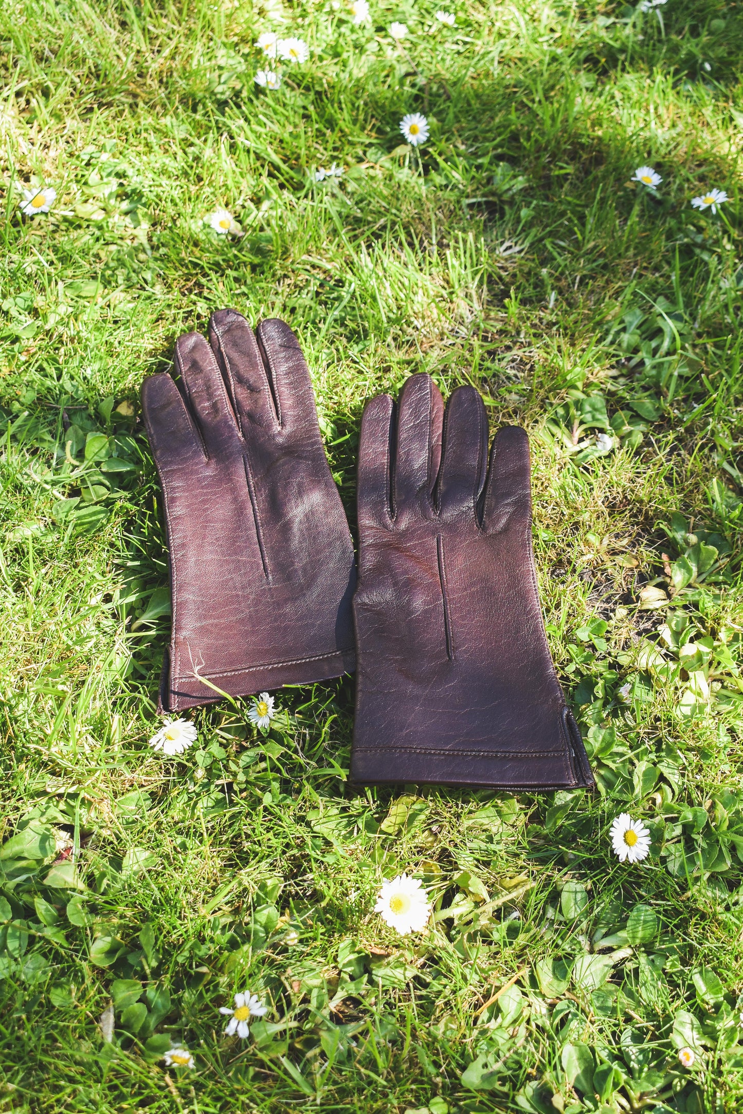 NEW IN! Leather gloves