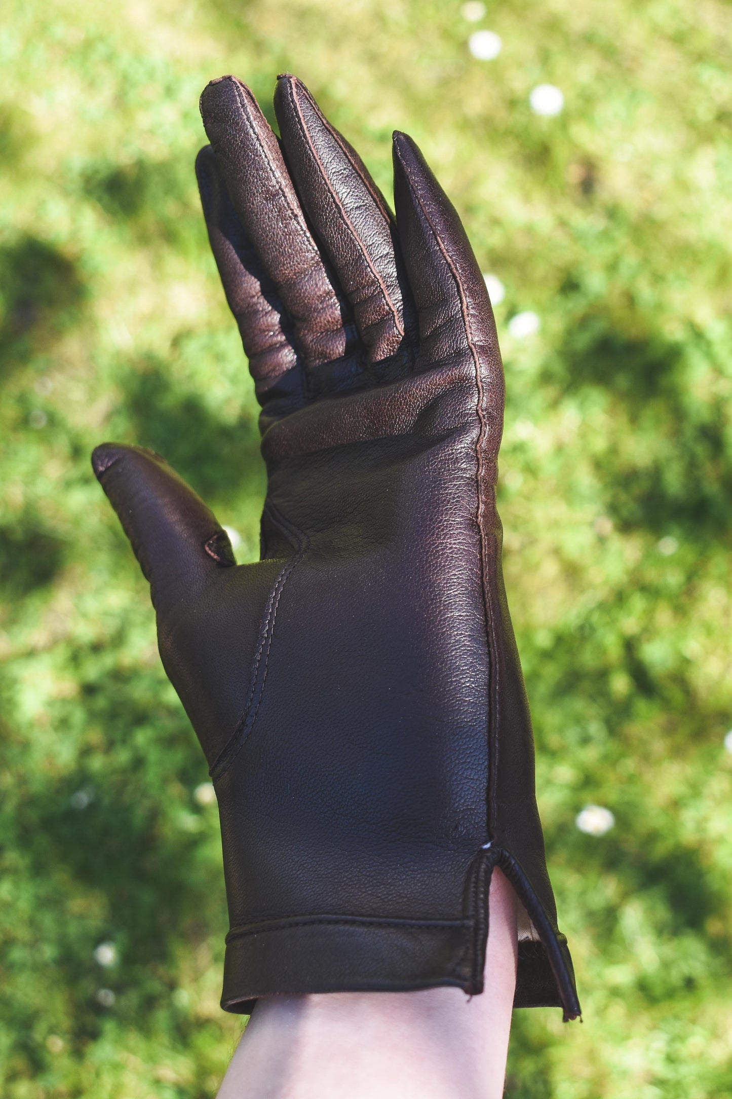 NEW IN! Leather gloves