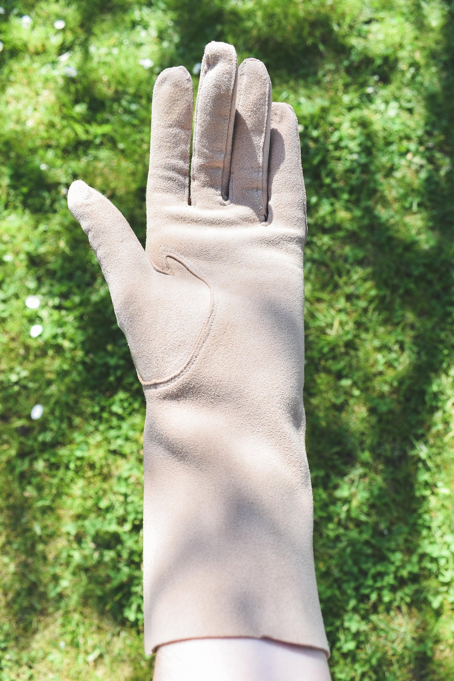 NEW IN! Soft gloves